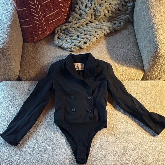 Zara Jackets & Blazers - Zara XS Black Blazer Bodysuit